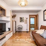 Myhousespain - Piso Amplio En El Centro De *