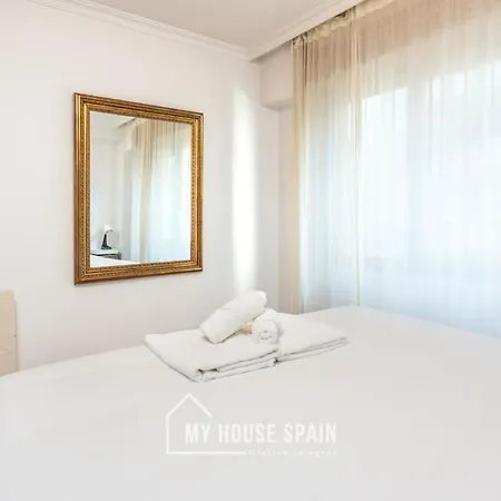 Myhousespain - Piso Amplio En El Centro De * גיחון