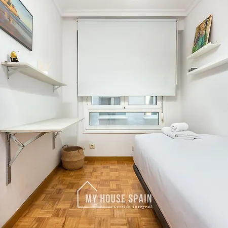Myhousespain - Piso Amplio En El Centro De Apartmán Gijón
