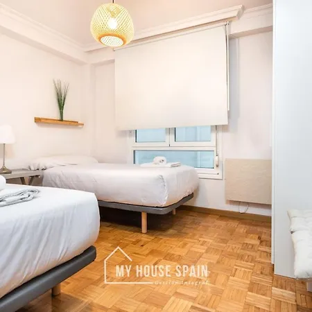 Myhousespain - Piso Amplio En El Centro De * Gijón