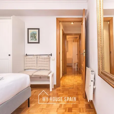 Myhousespain - Piso Amplio En El Centro De Appartamento